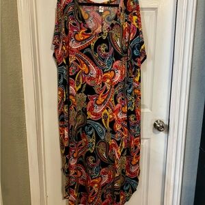 Vibrant Paisley Maxi Dress